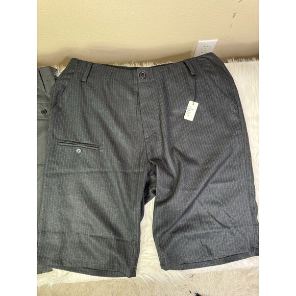 3 Pairs Gramercy Men’s Shorts 3 Different Styles New Size 36 - Picture 8 of 13
